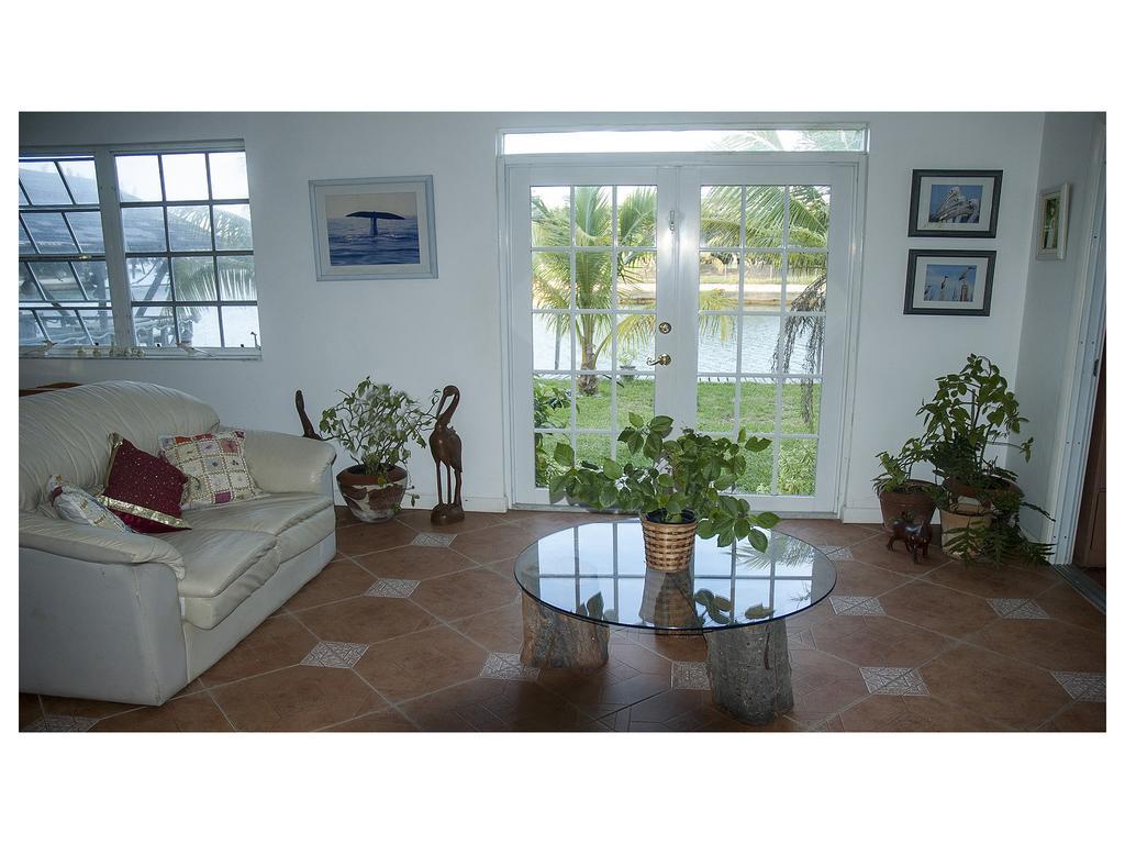 Silver Point Villa Фрипорт-Сити Экстерьер фото